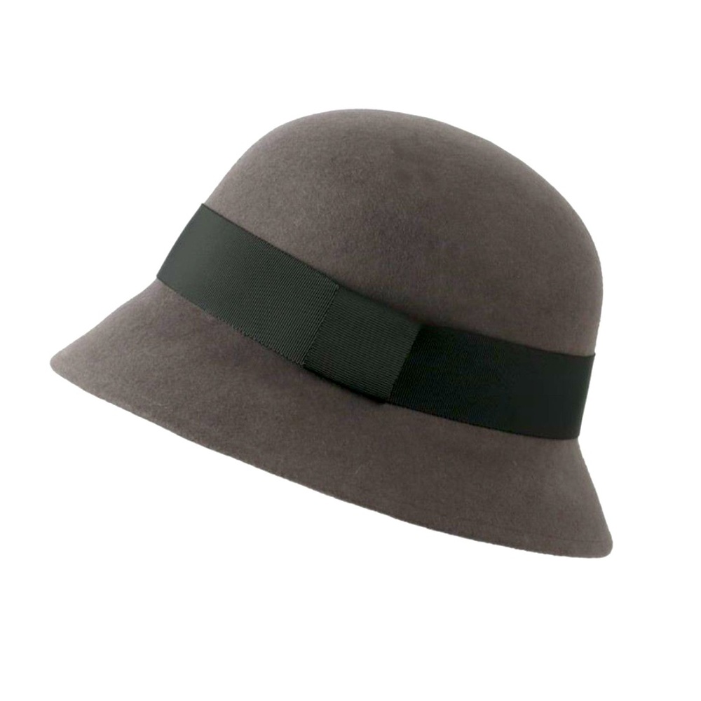 100% Wool Felt Fedora // Simple Classic Banded Bucket Hat // 7”